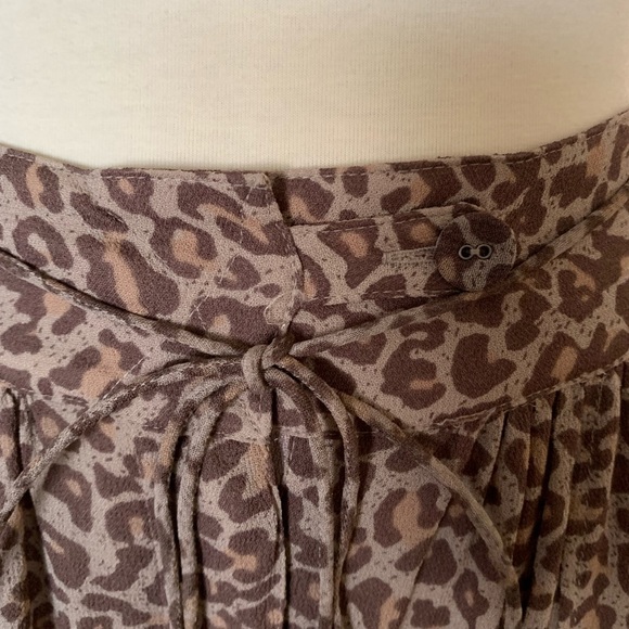 Wrap Animal Print Midi Skirt Size 4 - Picture 7 of 9